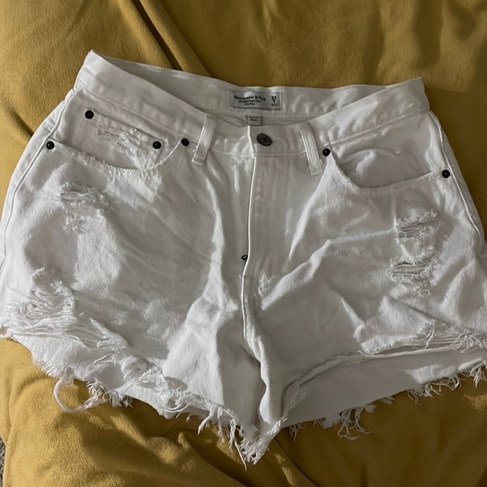White Abercrombie shorts